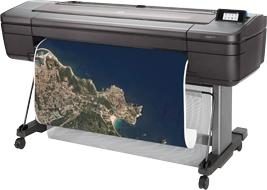 Ein großer Drucker mit einem Landschaftsbild darauf
