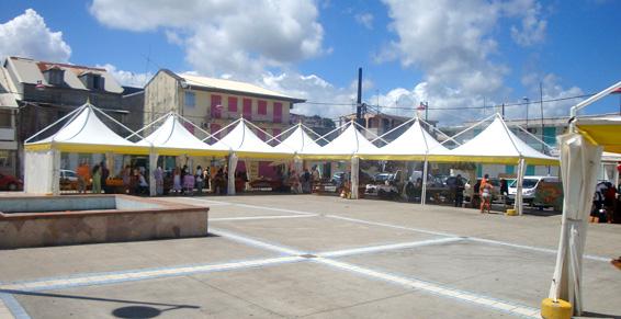 Location de tentes et chapiteaux pour vos évènements à Saint-François