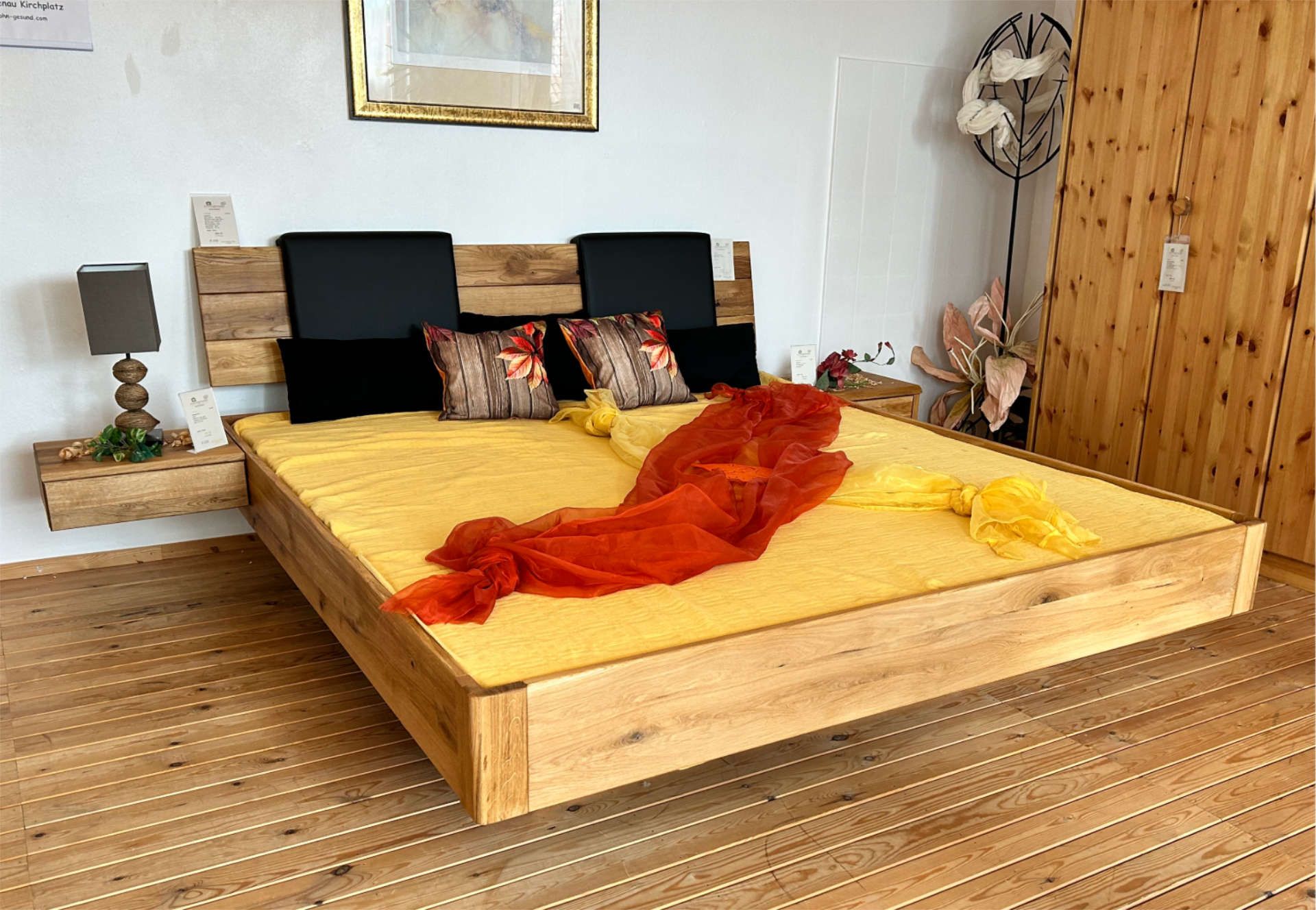 Massivholz Schwebebett