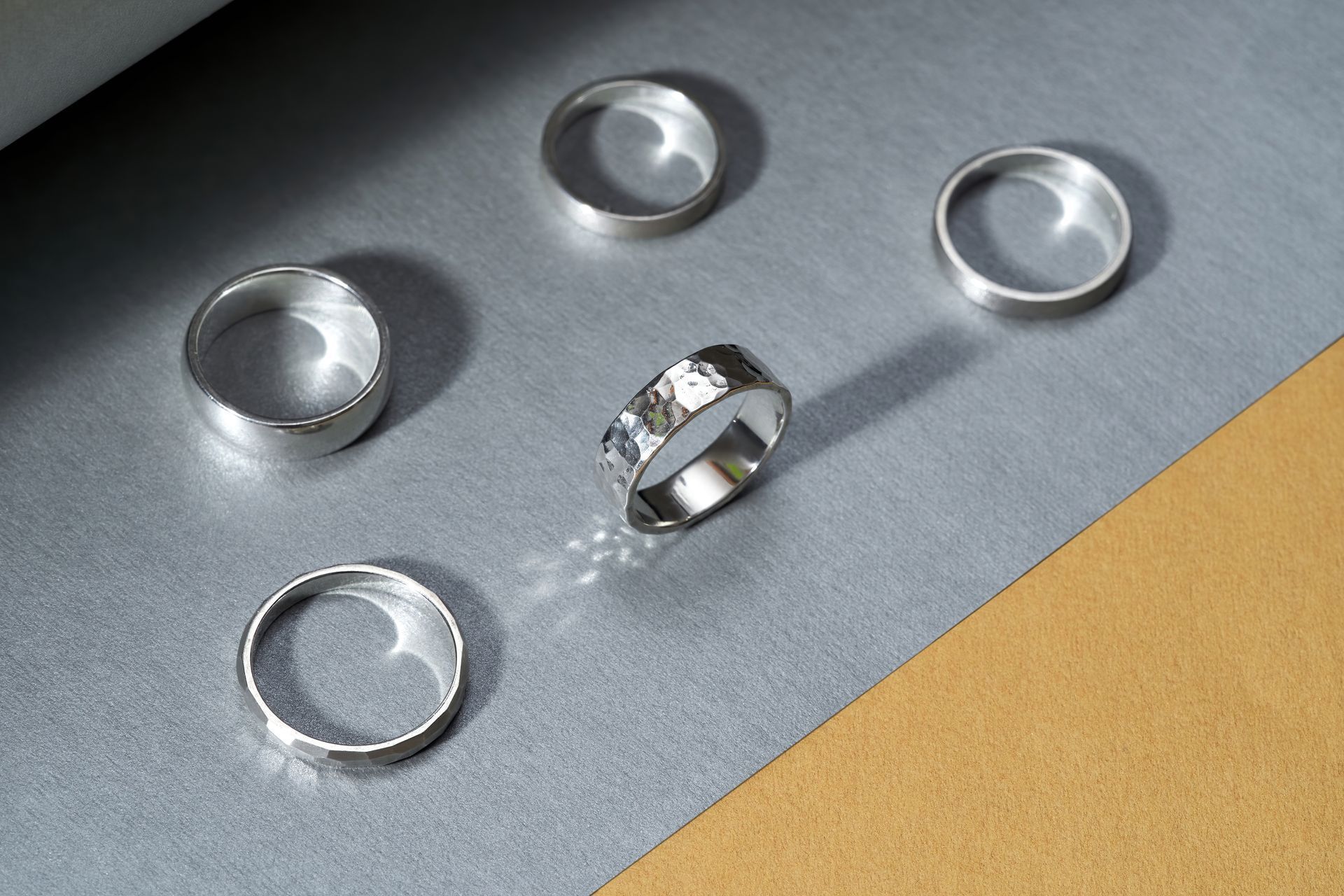Des bagues en argent
