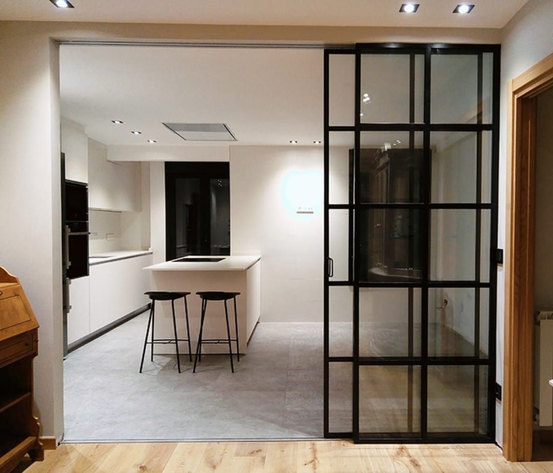 Puertas de hierro y cristal en Madrid sur Cerrajería Vefergal