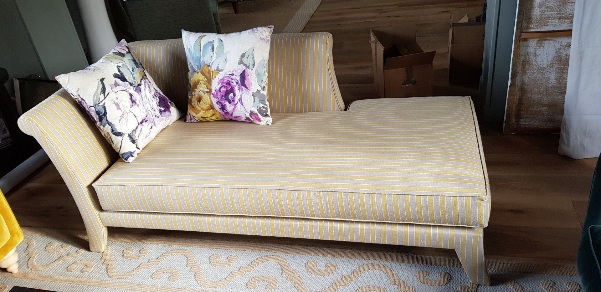 Sofa beige