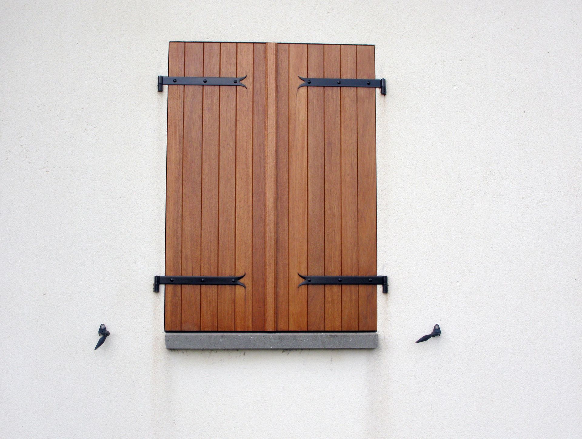 Volets battants en bois