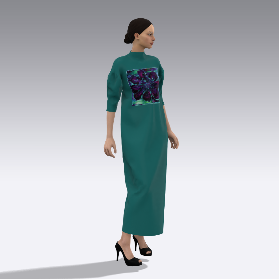 Mujer con un vestido verde azulado con diseño floral, tacones negros y un moño bajo; de pie en el interior.