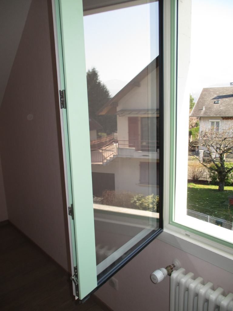 Fenêtre ALU extérieur et PVC intérieur