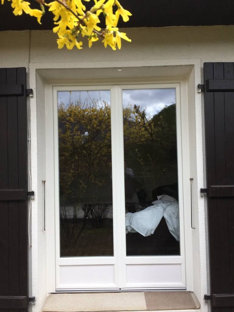 Nouvelle porte-fenêtre en PVC