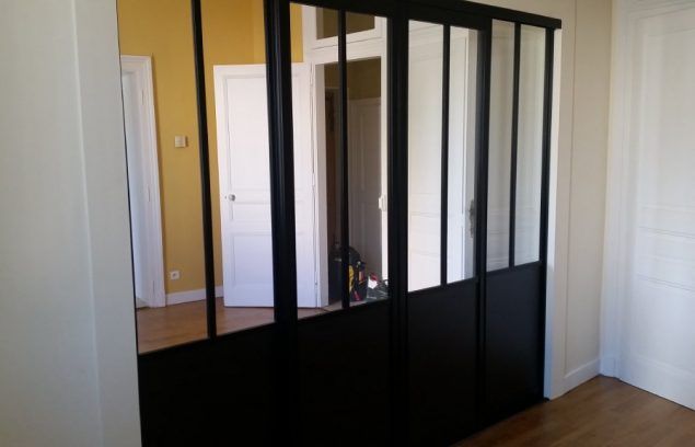 Séparation en alu type atelier coulissant 2 vantaux avec 2 fixes