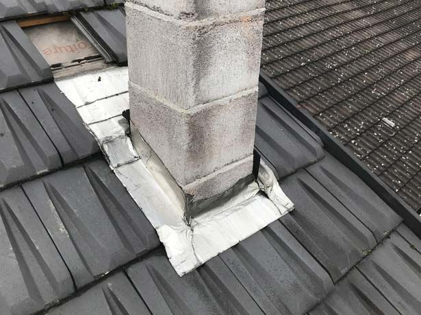 Pose de zinguerie sur souche de cheminée