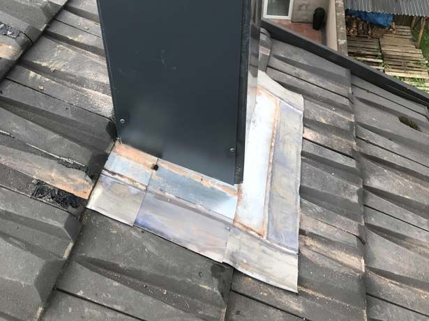 entourage de cheminée en zinc