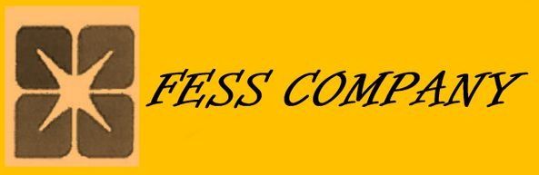 El logotipo de la empresa Fess está sobre un fondo amarillo.