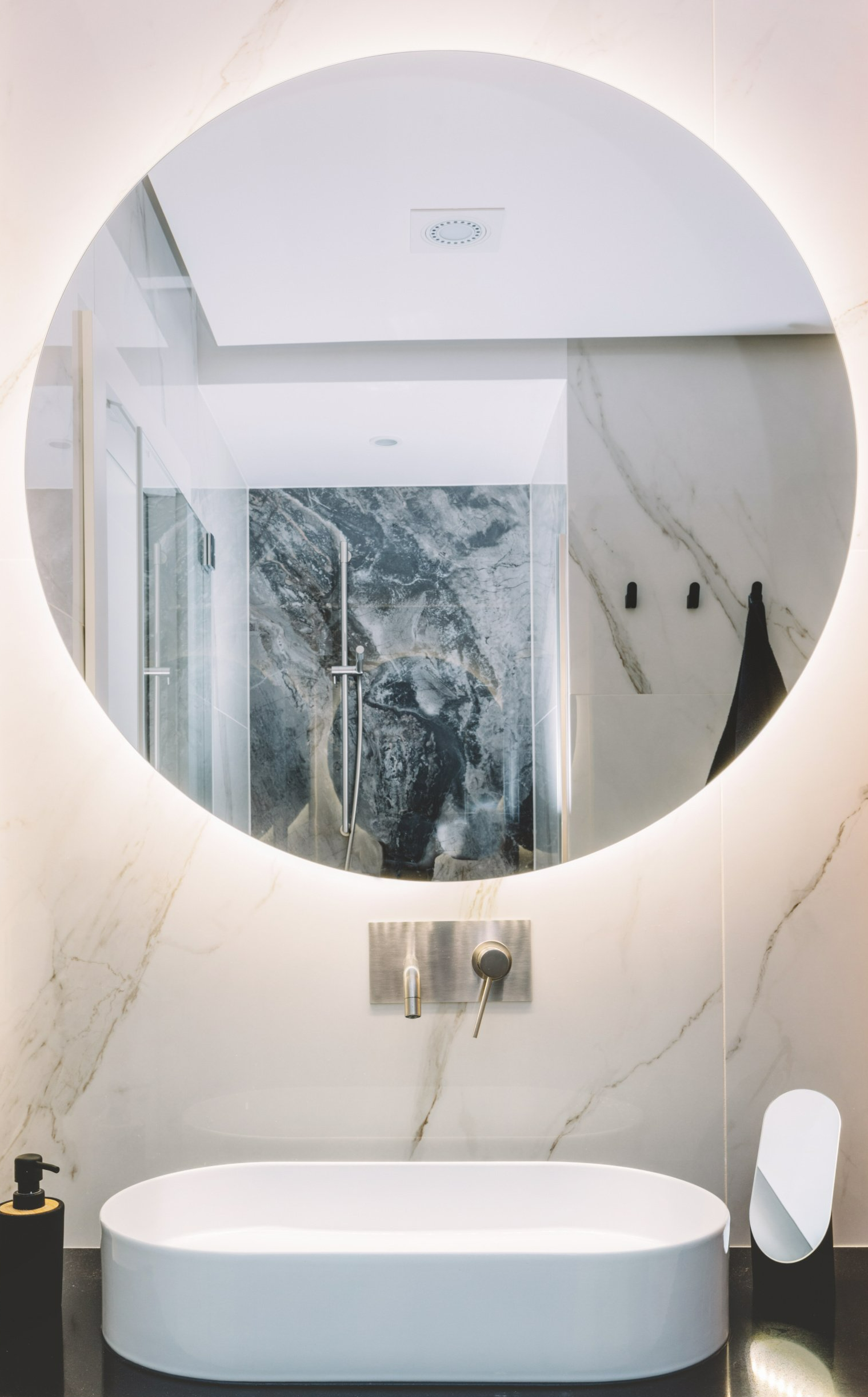 Miroir rond de salle de bains