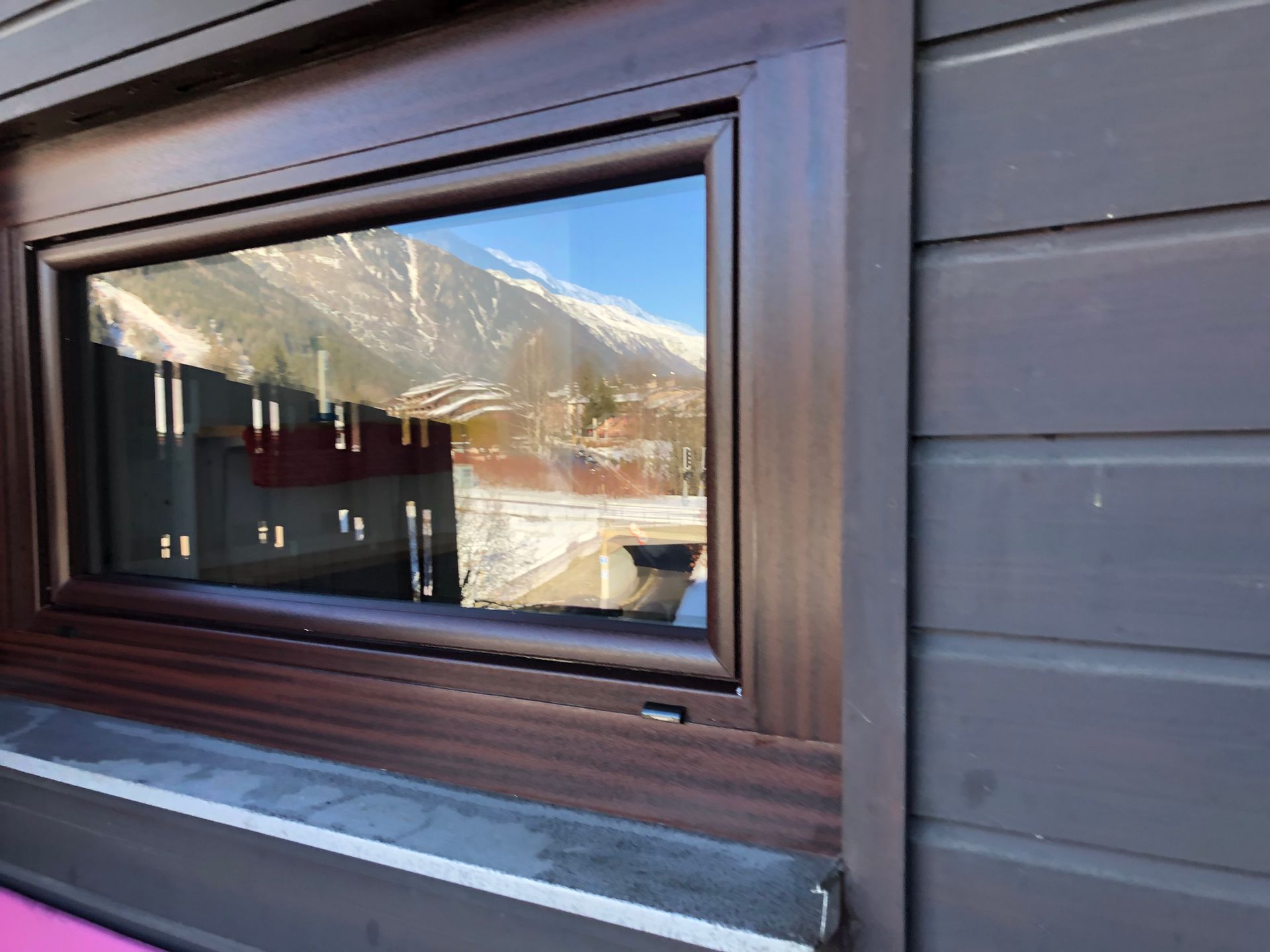 fenêtre en bois encastré