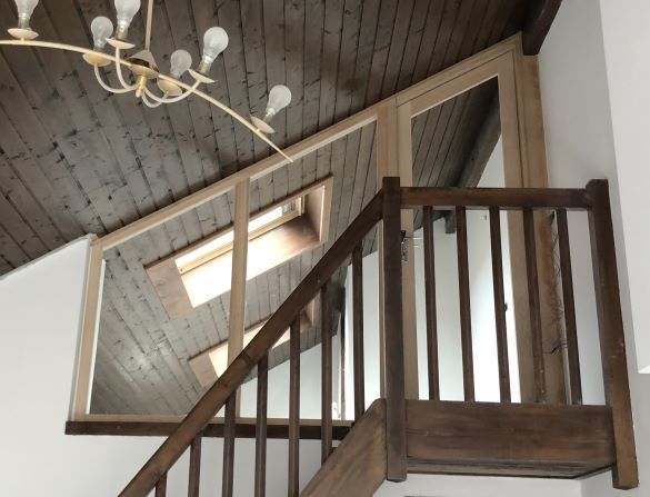 aménagement de comble avec création d'une séparation en bois vue 2