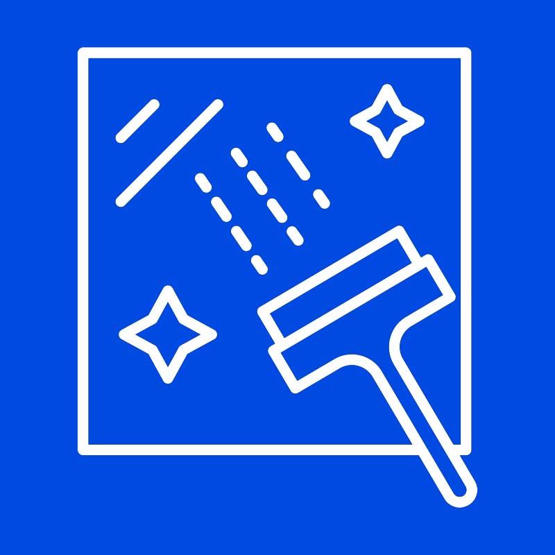 Raclette essuyant une vitre