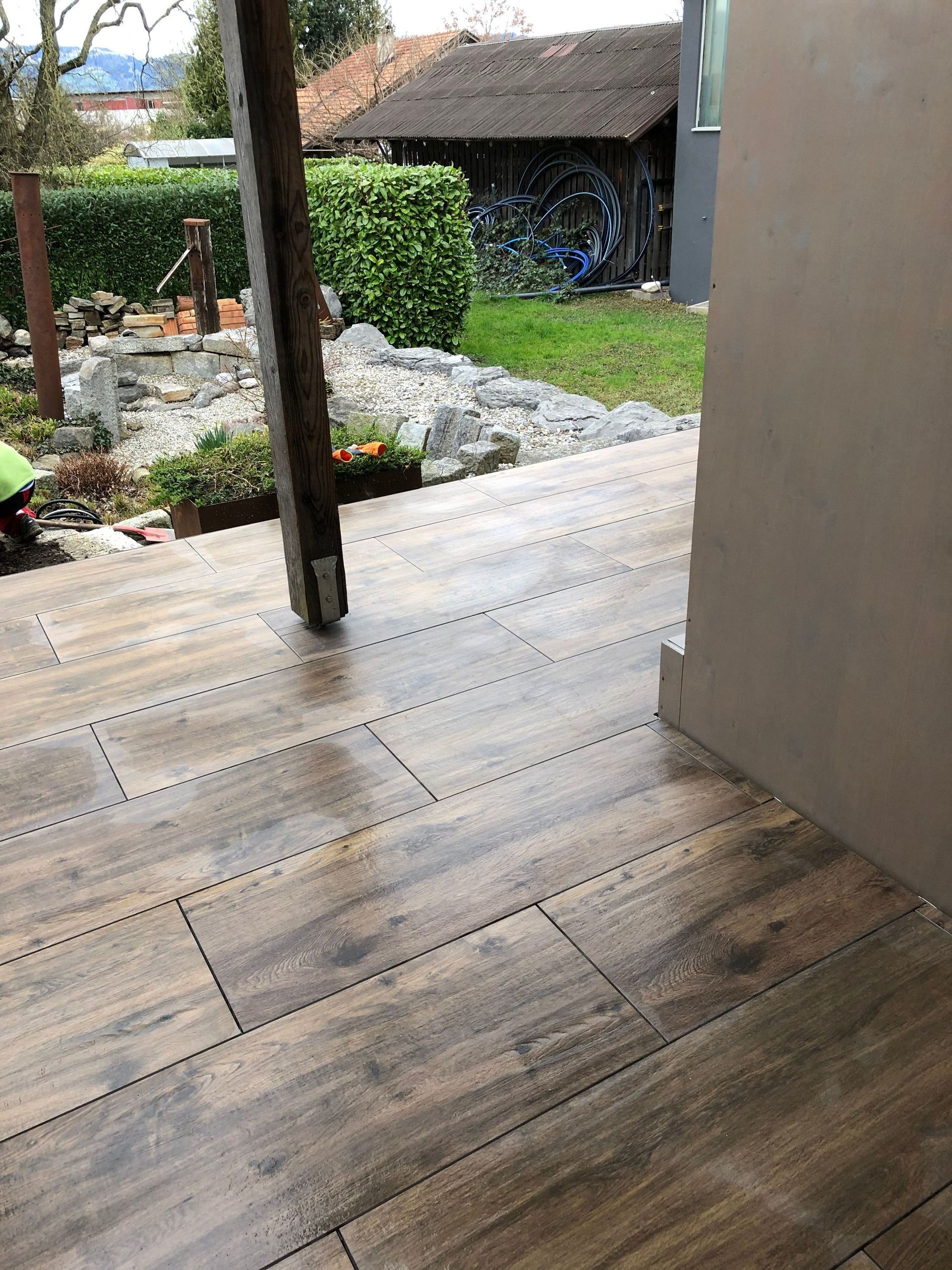 Terrasse auf Stelzlager, Holzoptik