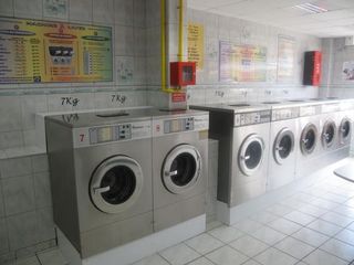 machine à laver mis à disposition 7 jours sur 7 auprès de nos clients place voltaire
