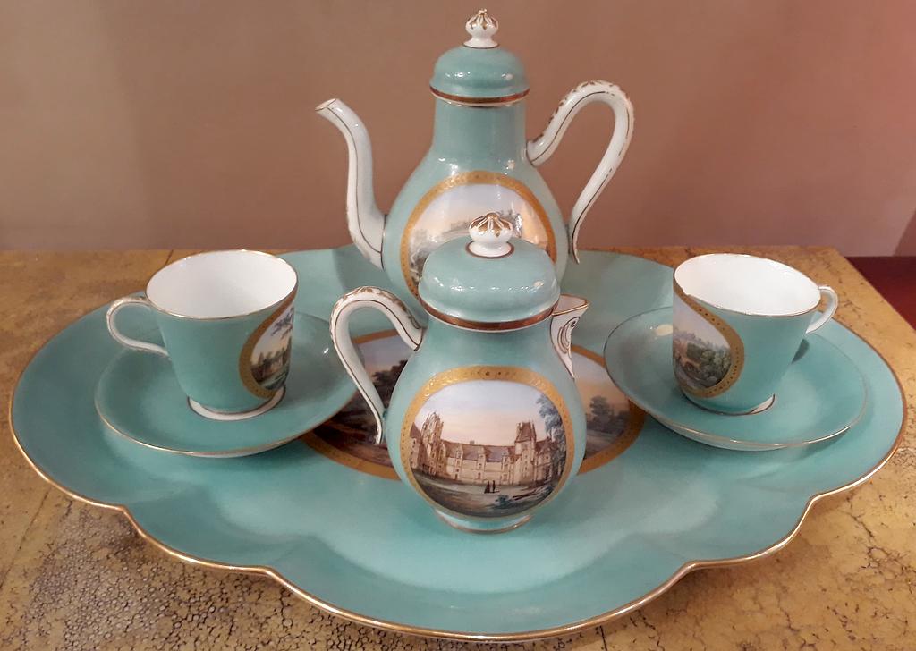 Service cabaret en porcelaine XIXème siècle