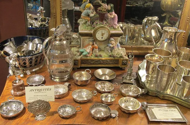 Divers objets d'argenterie