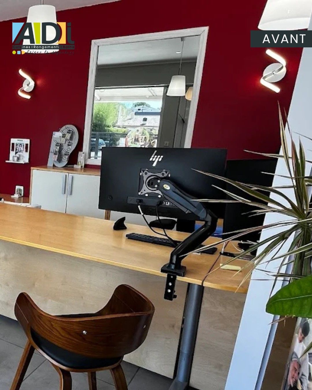 Bureau d'accueil dans un magasin