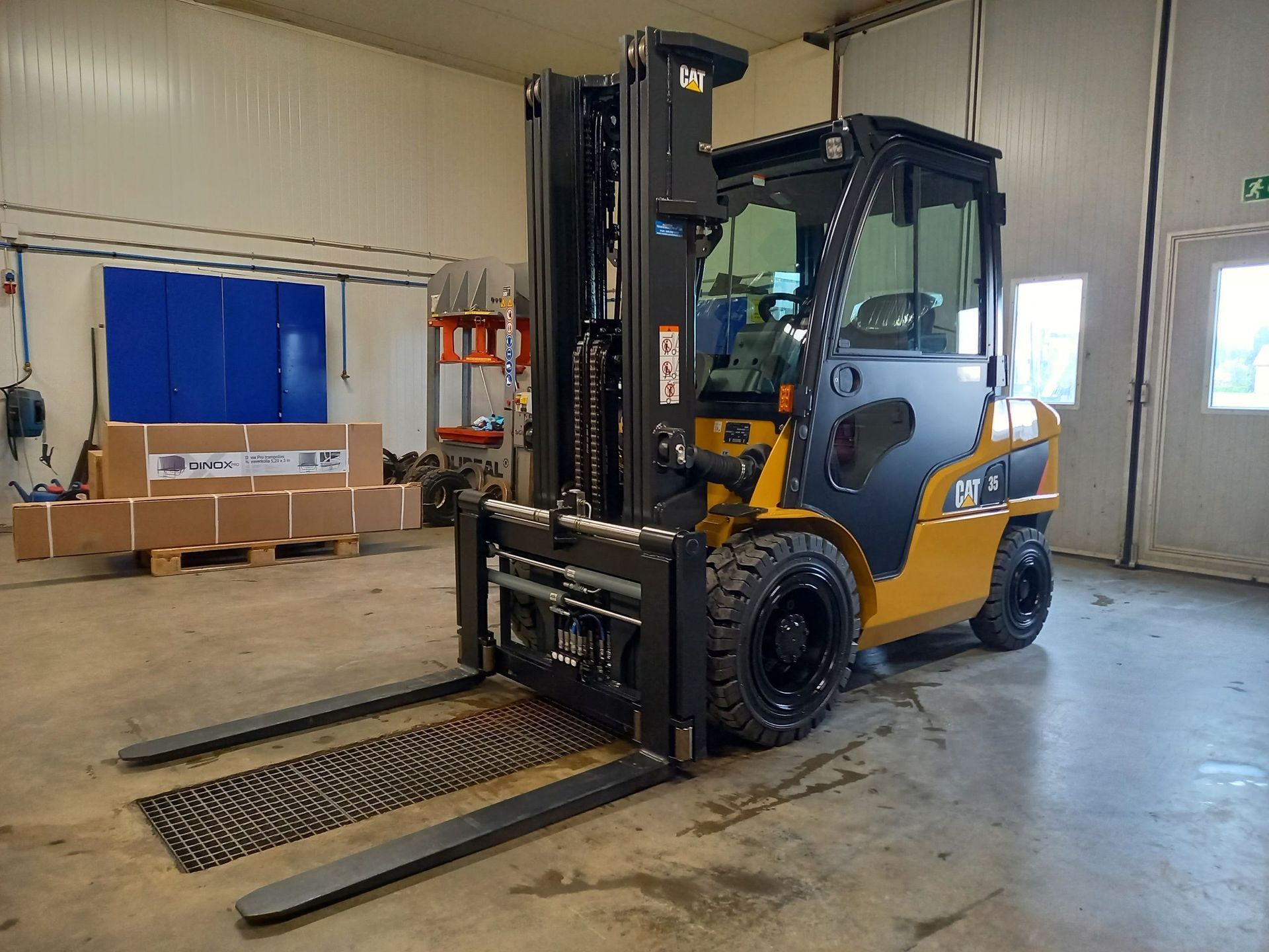 Cat DP35NT dieseltrukki vm. 2020 (vuokralla)