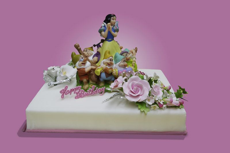 Schneewittchen und die 7 Zwerge Torte