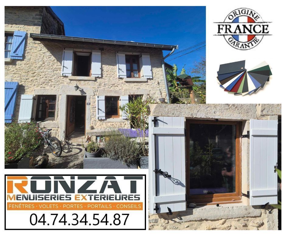 Maison en pierre avec volets blancs ; logo de l'entreprise et échantillons de couleurs dans un coin.