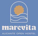 Logotipo para Marevita Alicante Open Hostel: arco con sol sobre l&iacute;neas onduladas; texto "marevita" y "Alicante Open Hostel".