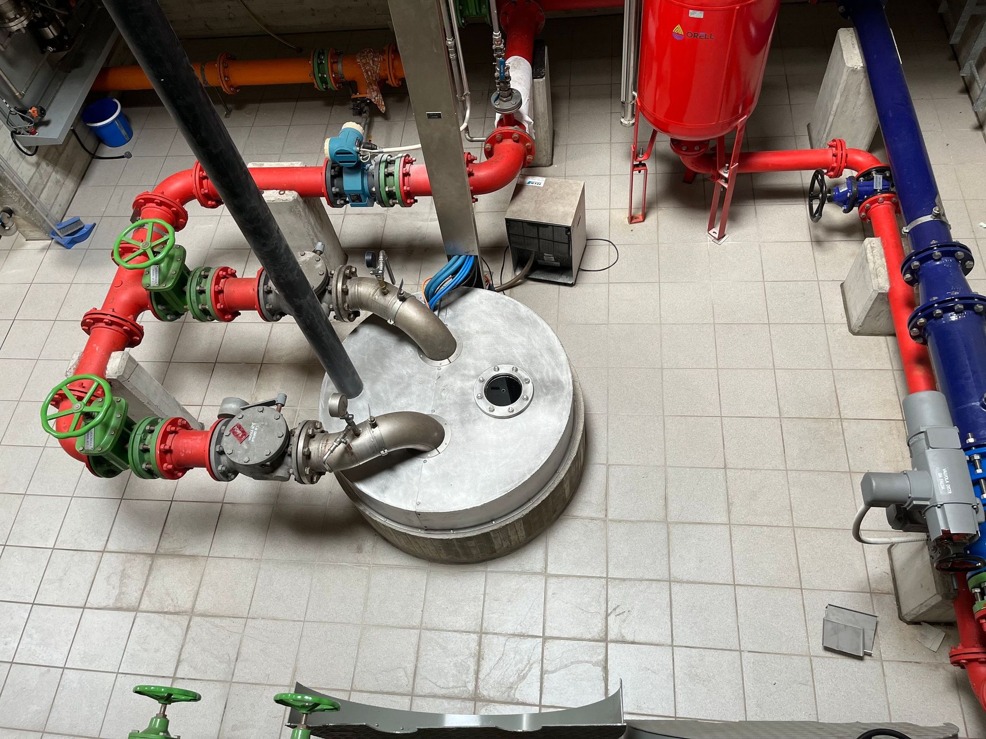 dettaglio di un impianto idrico industriale - Widmer wasser Technik Sagl