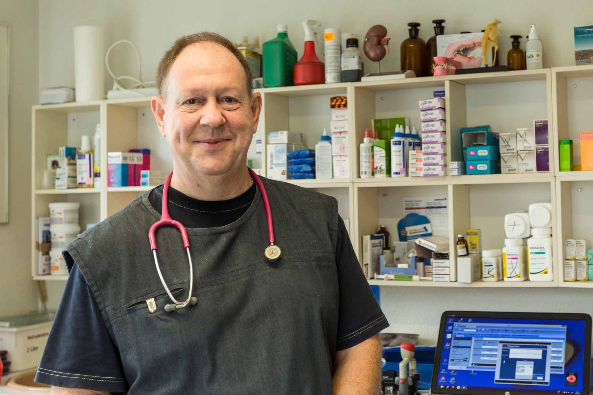 Haustierarzt- Kleintierpraxis Rapp - Urdorf