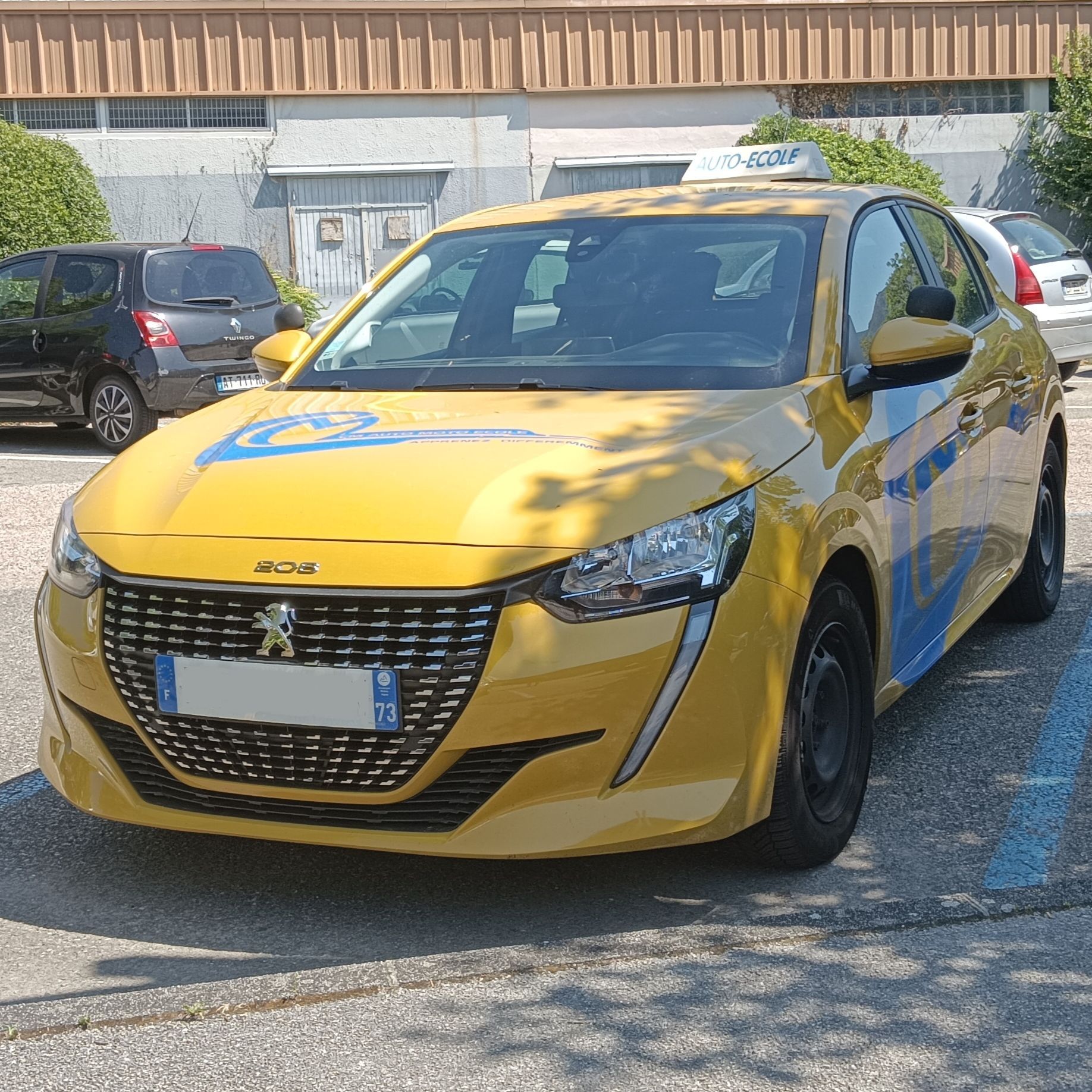 Voiture de CM AUTO-ÉCOLE