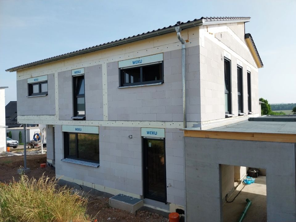 Haus wird gebaut, Arbeit der Keinert Baubetrieb GmbH & Co. KG