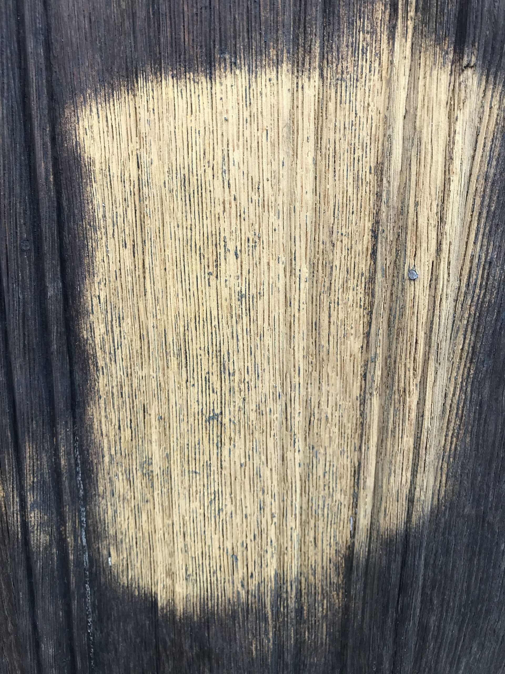 Sandstrahlmuster auf Eichentüre 1 - Malergeschäft Richner