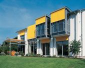 Reparaturen Sonnenschutz und -Schirme