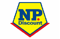 Logo für NP Discount: blaues „NP.“ mit einem roten Punkt auf einem gelben Fünfeck mit rotem Rand am unteren Rand.