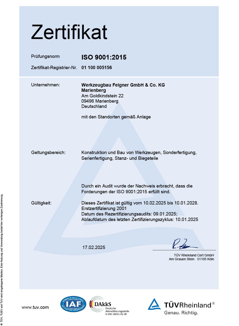 Ein Zertifikat mit der Aufschrift „Zertifikat ISO 9001 2015“ auf weißem Hintergrund.