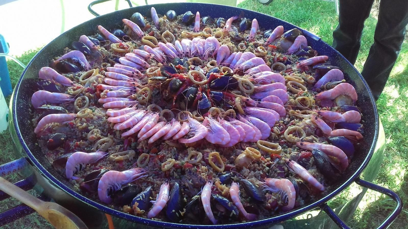 Plateau de paella espagole.