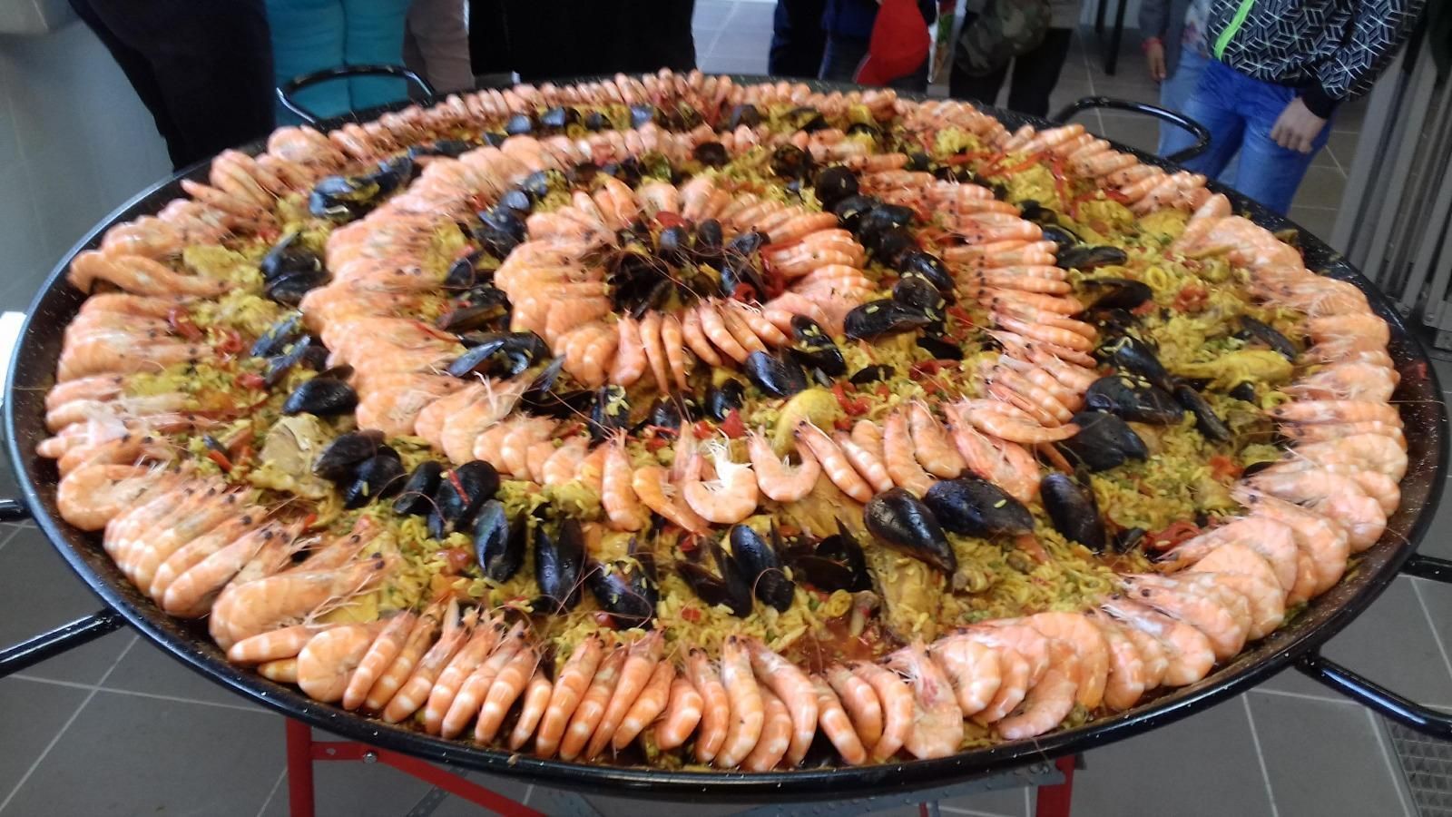 Plateau de paella grandes quantités.