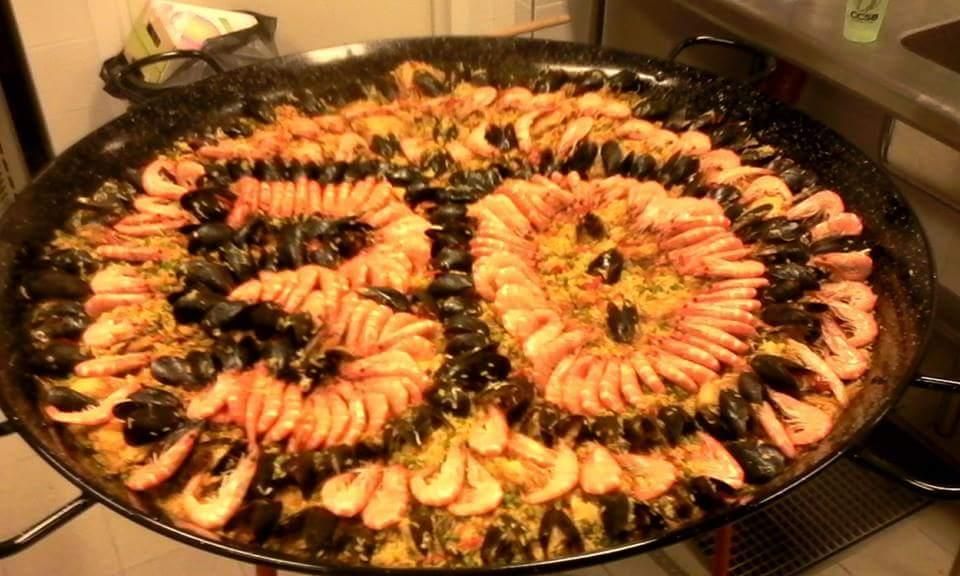 Plateau de paella pour célébrer 30 ans.