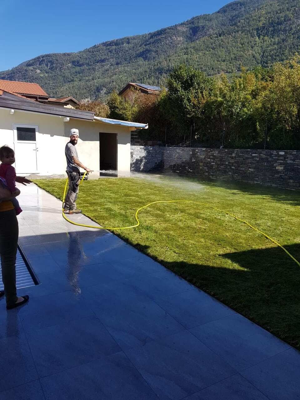 terrain avec pelouse