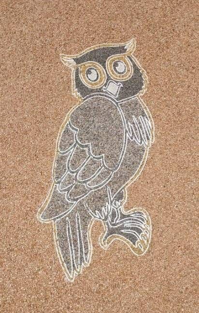 Une moquette en pierre en forme de hibou.