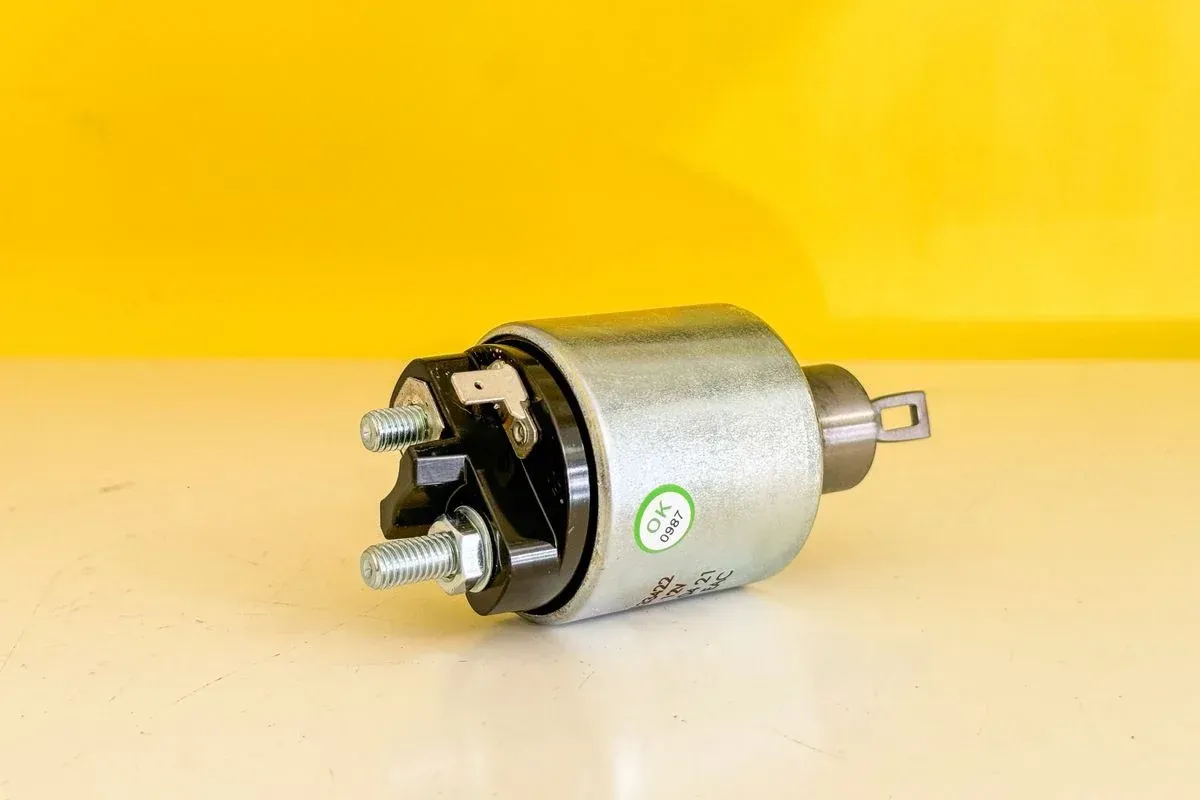 Solénoïde de moteur