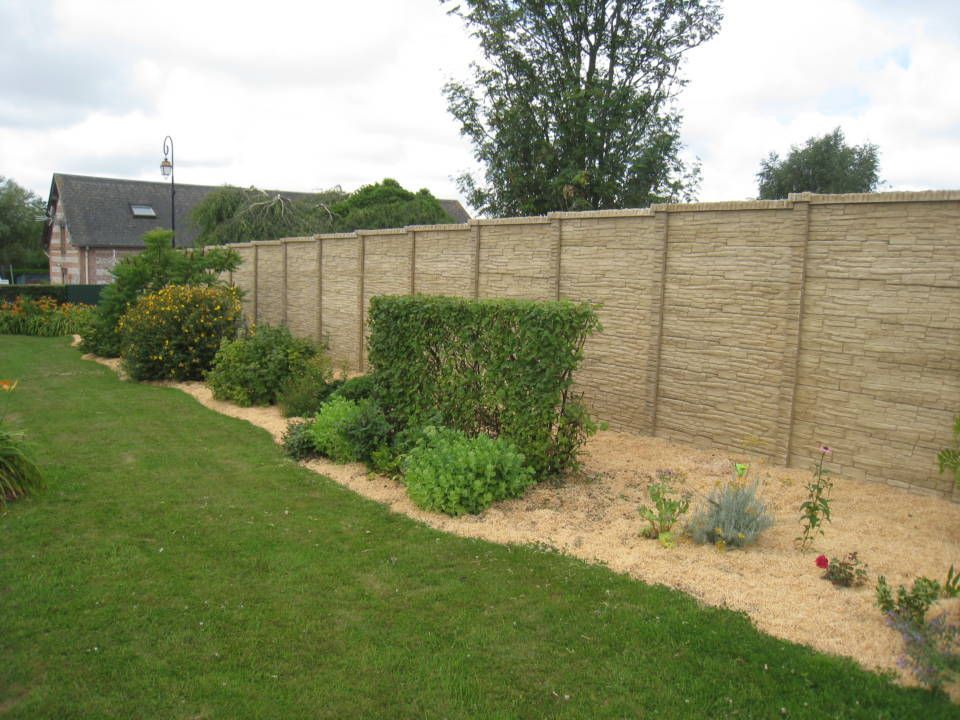 Plantation avec pose d'une clôture