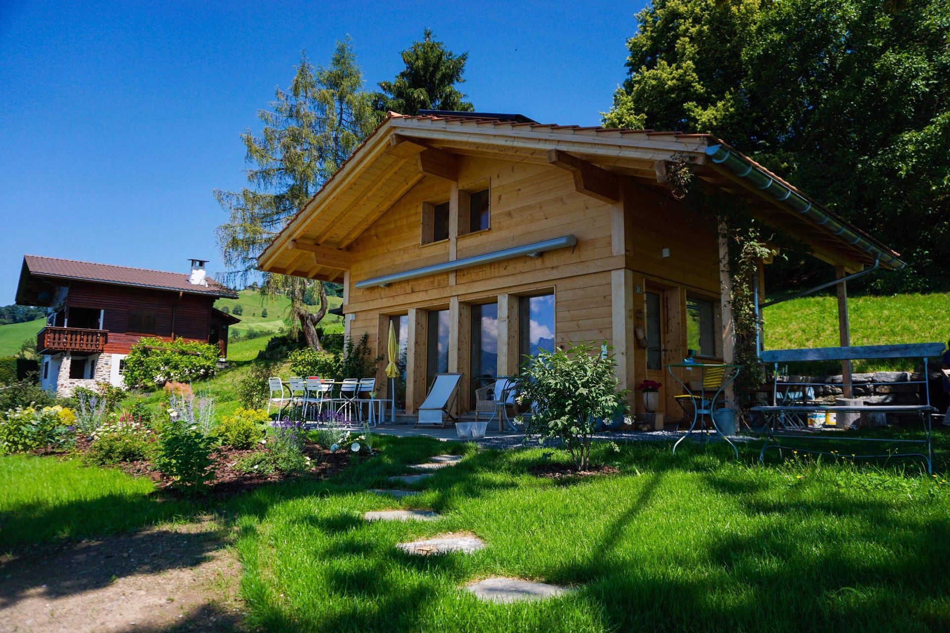 Haus - Schick Holzbau und Umgebungsarbeiten