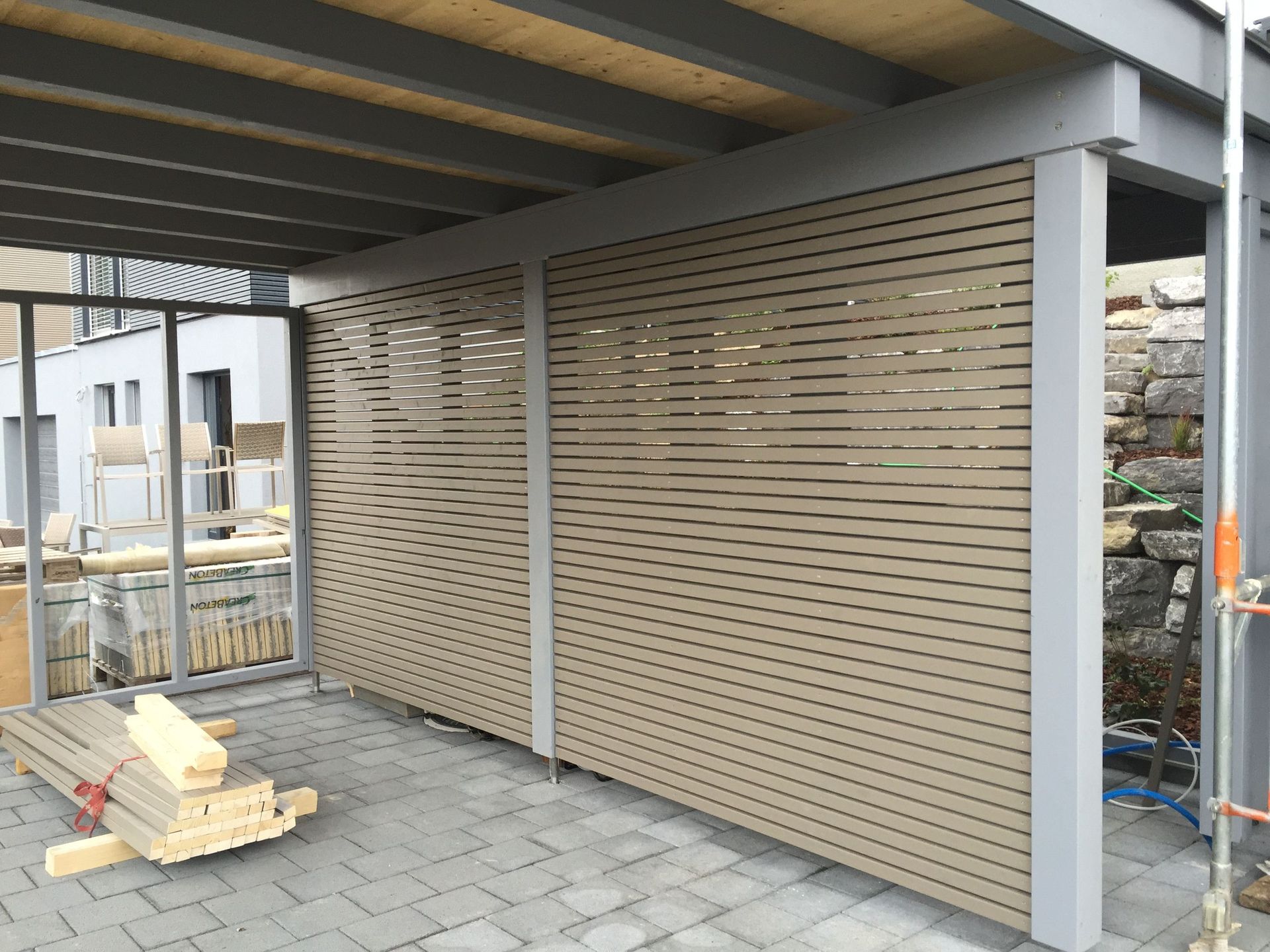 Garage - Schick Holzbau und Umgebungsarbeiten