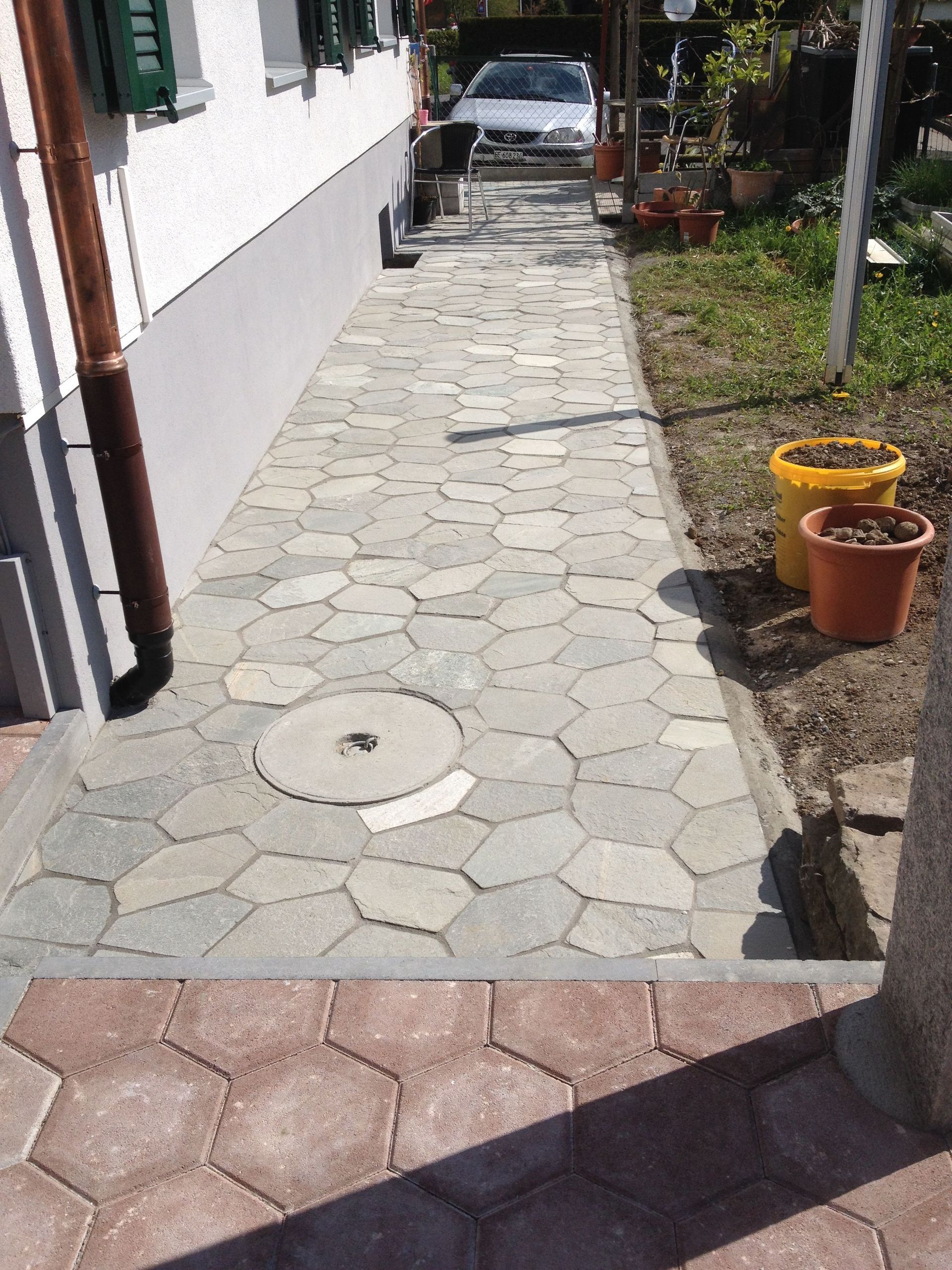 Haus aussen - Schick Holzbau und Umgebungsarbeiten