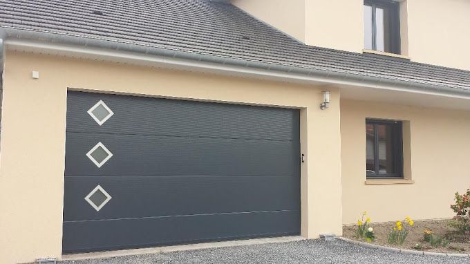 Porte de garage grise