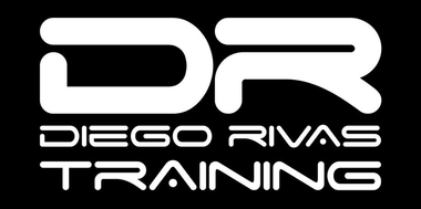 Logotipo de Diego Rivas Training en blanco y negro con las iniciales DR estilizadas y texto