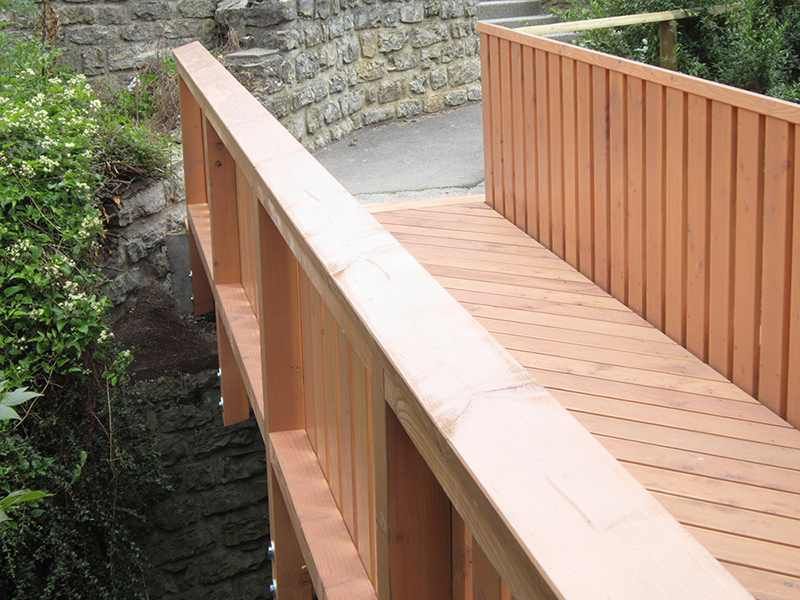 HB Holzbau Breymaier GmbH – moderne Fußgängerbrücke aus Holz