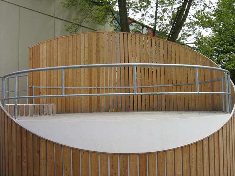 HB Holzbau Breymaier GmbH – runde Holzverkleidung