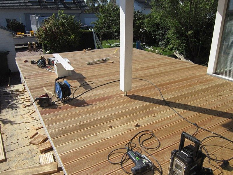 HB Holzbau Breymaier GmbH – Holzterrasse im Bau